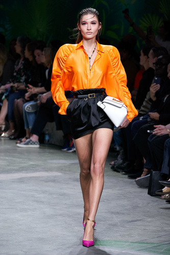 Versace 2020 İlkbahar/Yaz Koleksiyonu