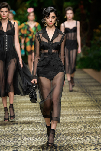 Dolce Gabbana 2020 İlkbahar/Yaz koleksiyonu