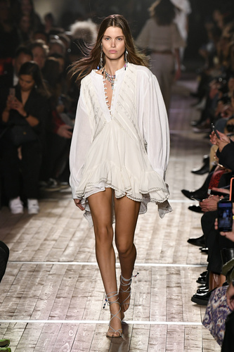 Isabel Marant 2020 İlkbahar/Yaz kolesksiyonu