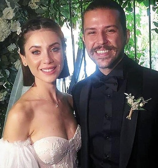 Oyuncu Fulya Zenginer evlendi