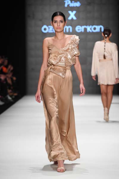 Bağzıbağlı Prive x Özlem Erkan defilesi 