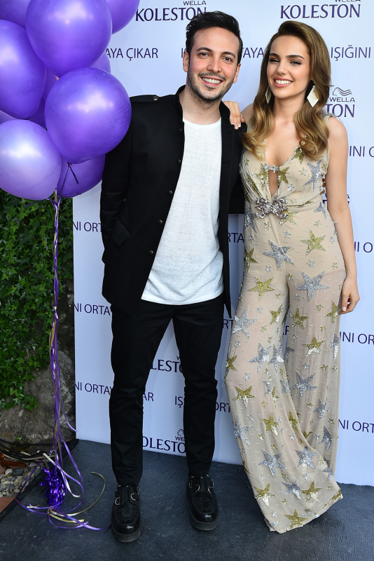 Ünlü çiftten hayranlarını üzen haber!