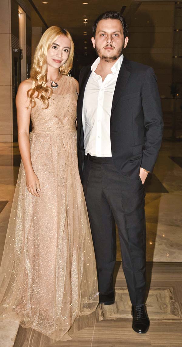 6 yıllık aşkta mutlu son