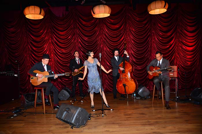 Özel gösterime yoğun ilgi!