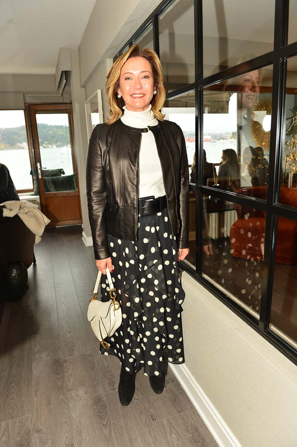 Yeni mağazaya görkemli açılış