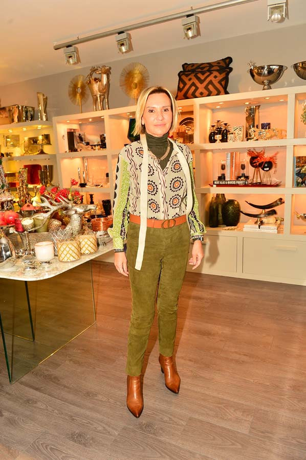 Yeni mağazaya görkemli açılış