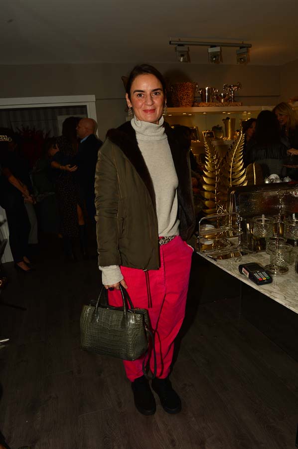 Yeni mağazaya görkemli açılış