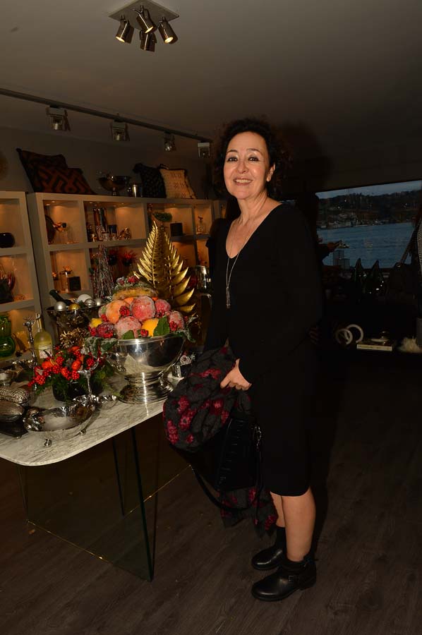 Yeni mağazaya görkemli açılış