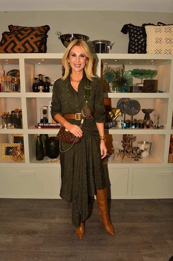 Yeni mağazaya görkemli açılış