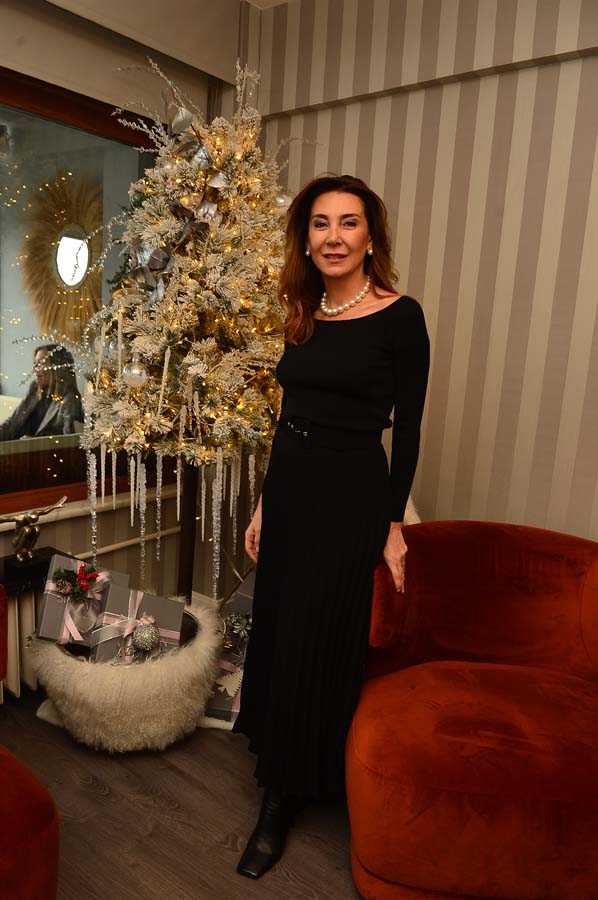 Yeni mağazaya görkemli açılış