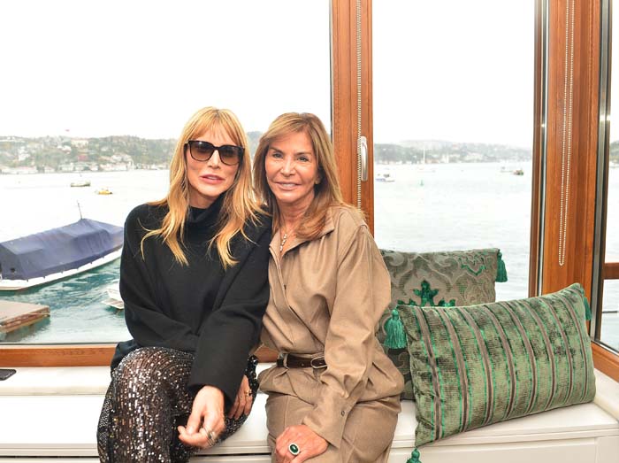 Yeni mağazaya görkemli açılış