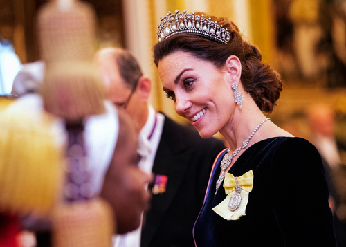Kate Middleton, Prenses Diana'nın tacıyla göz kamaştırdı
