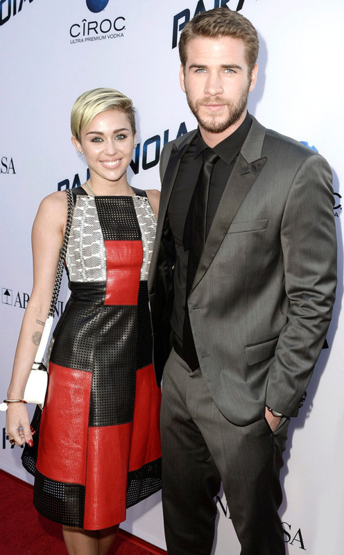 Miley Cyrus ve Liam Hemsworth resmen boşandı