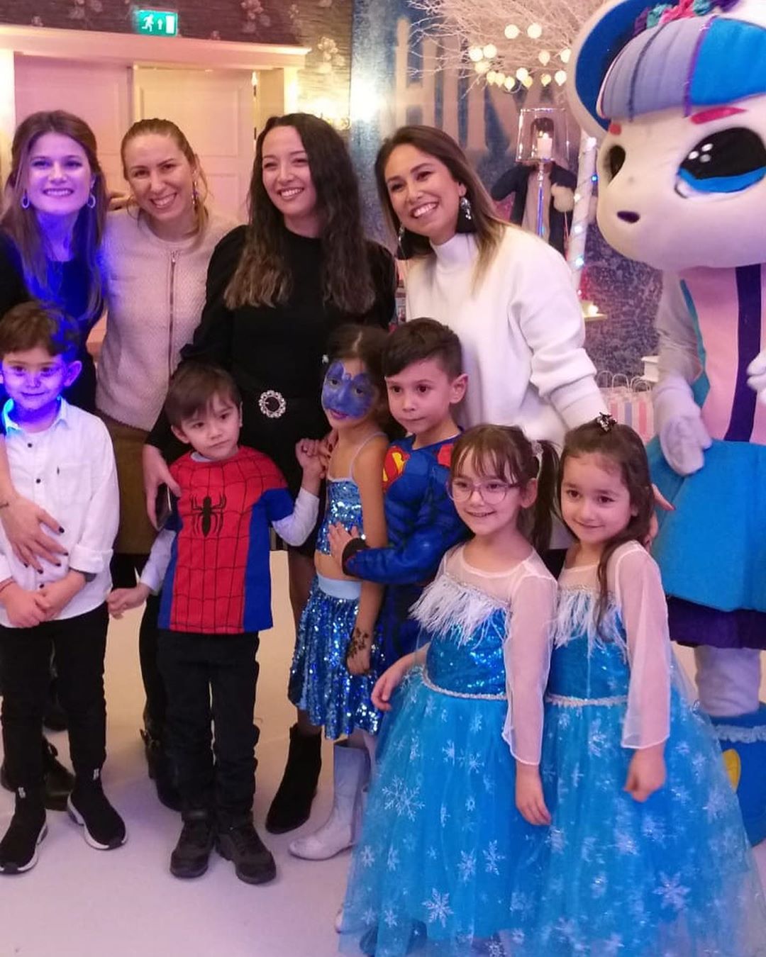 Demet Akalın’dan kızı Hira için muhteşem doğum günü partisi