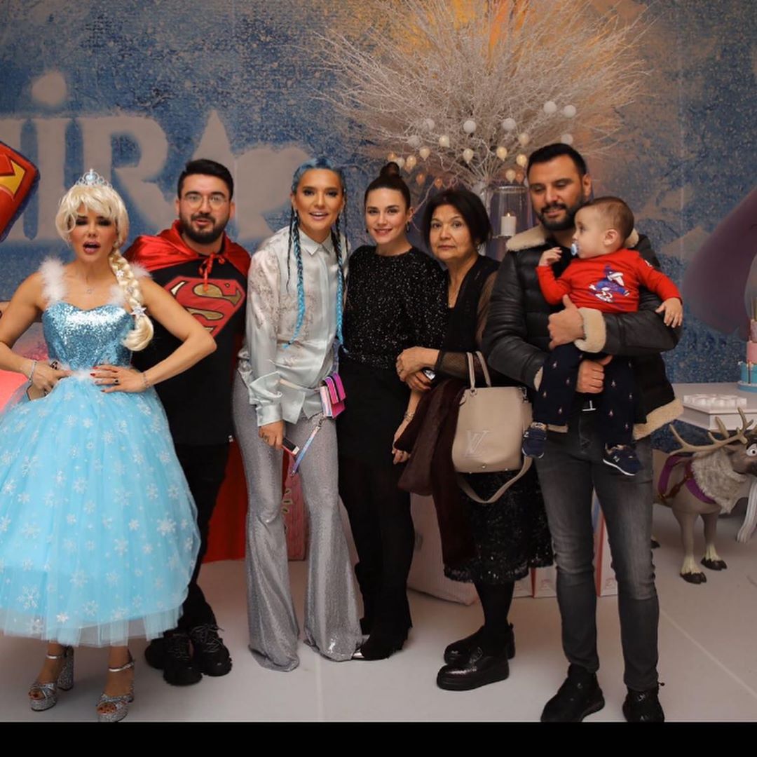 Demet Akalın’dan kızı Hira için muhteşem doğum günü partisi