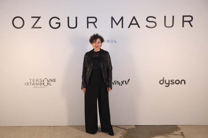 Özgür Masur defilesine yoğun ilgi