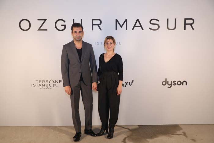 Özgür Masur defilesine yoğun ilgi