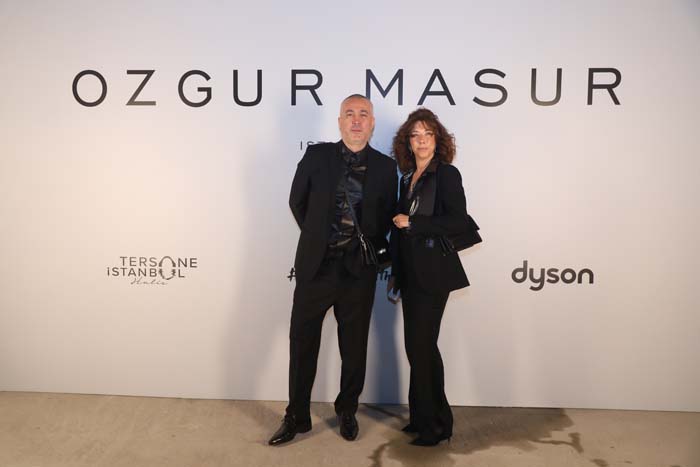 Özgür Masur defilesine yoğun ilgi