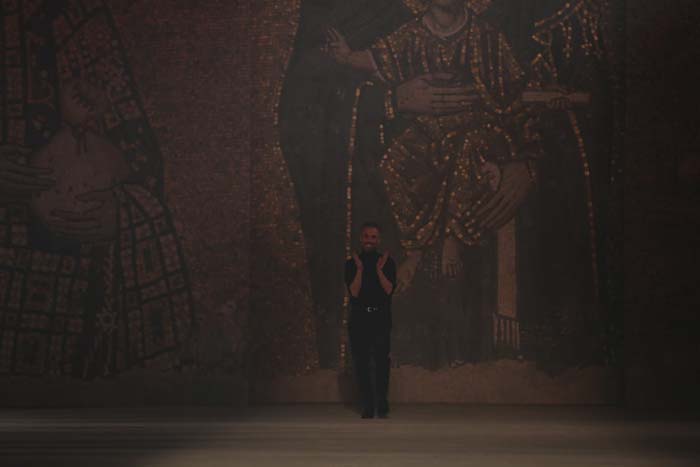 Özgür Masur defilesine yoğun ilgi