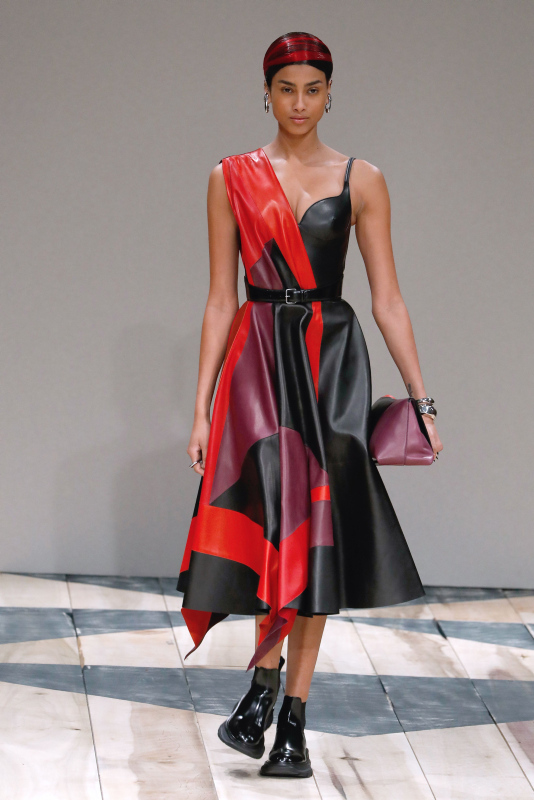 Alexander McQueen İlkbahar/Kış 2020