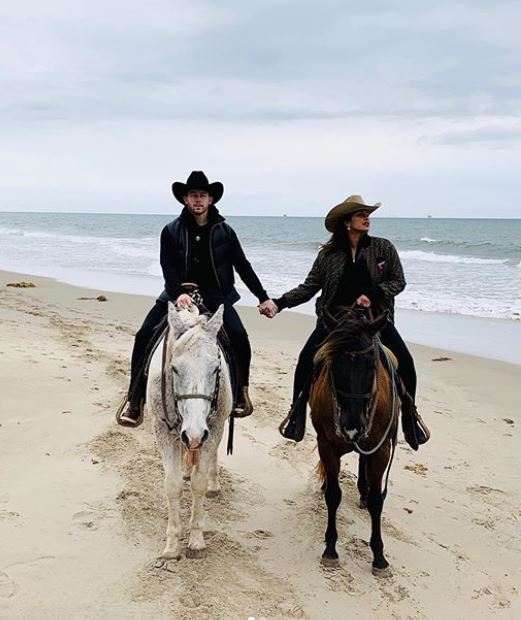 Priyanka Chopra ve Nick Jonas'ın California tatili