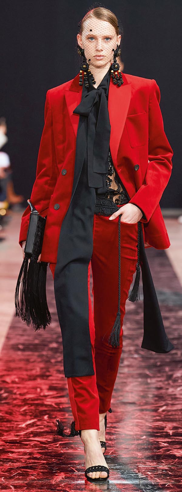 ‘Güçlü kadınlar’ Paris’i sardı