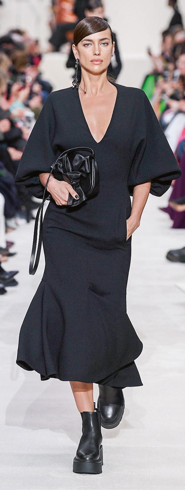 ‘Güçlü kadınlar’ Paris’i sardı