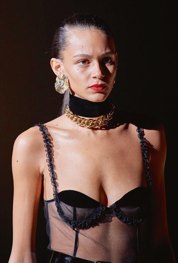 ‘Güçlü kadınlar’ Paris’i sardı