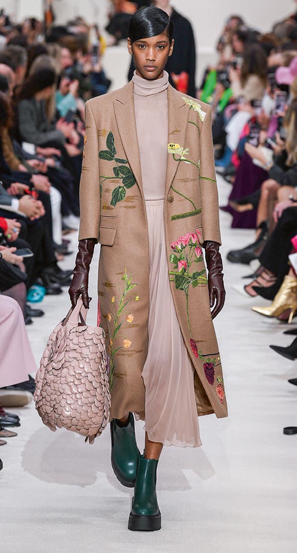 ‘Güçlü kadınlar’ Paris’i sardı