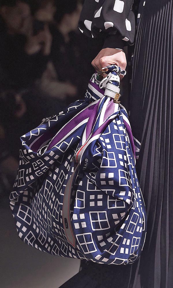 ‘Güçlü kadınlar’ Paris’i sardı