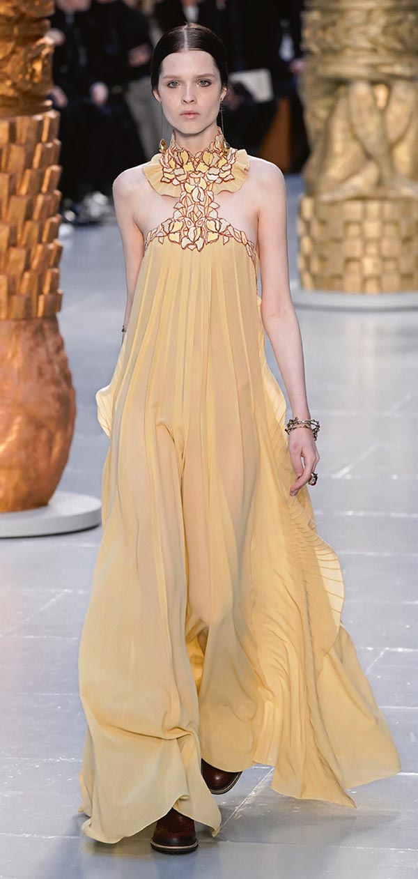 ‘Güçlü kadınlar’ Paris’i sardı