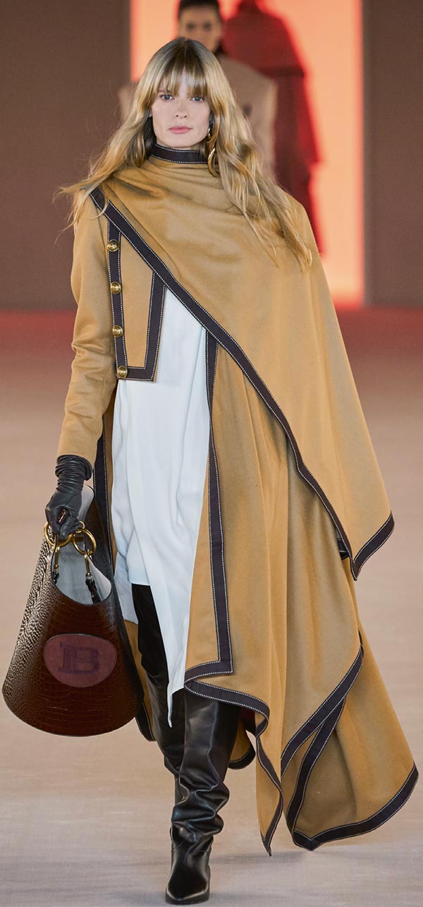 ‘Güçlü kadınlar’ Paris’i sardı