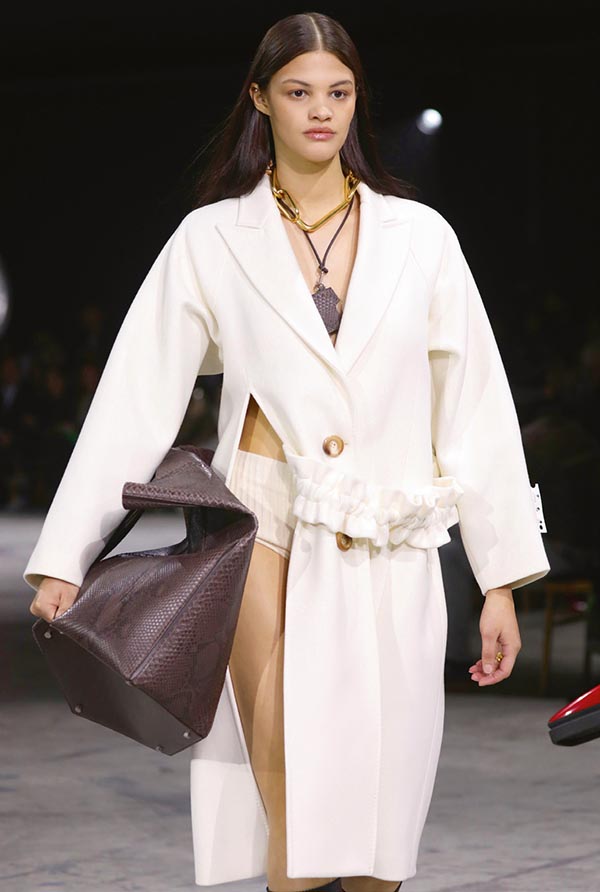 ‘Güçlü kadınlar’ Paris’i sardı