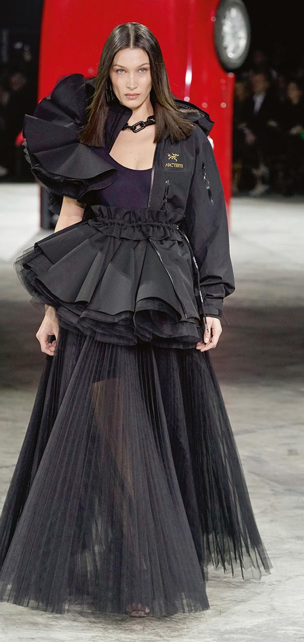 ‘Güçlü kadınlar’ Paris’i sardı