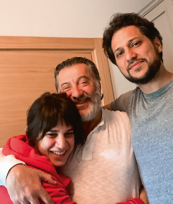 Ünlü isimlerden 'Babalar Günü'nü tbt'si