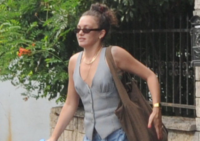 Melisa Şenolsun ve Umut Evirgen beraber görüntülendi