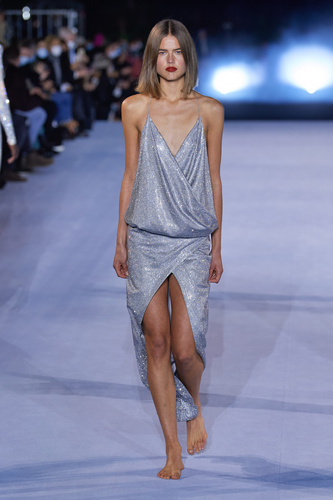 Balmain 2021 İlkbahar/Yaz defilesi