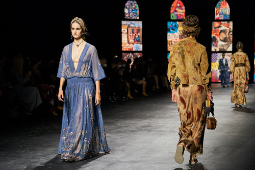 Christian Dior 2021 İlkbahar/Yaz koleksiyonu