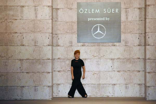 Özlem Süer İlkbahar/Yaz 2021 koleksiyonu