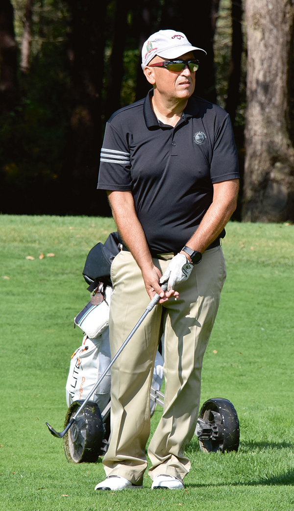 Ünlü golfçüler anma turnuvasında buluştu