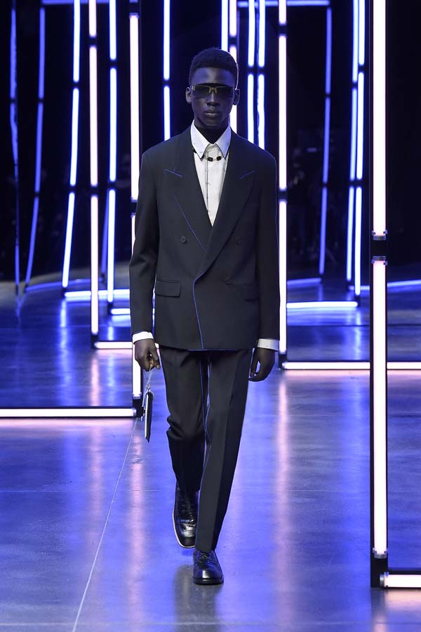 FENDI Erkek Sonbahar/Kış 2021-22 Koleksiyonu