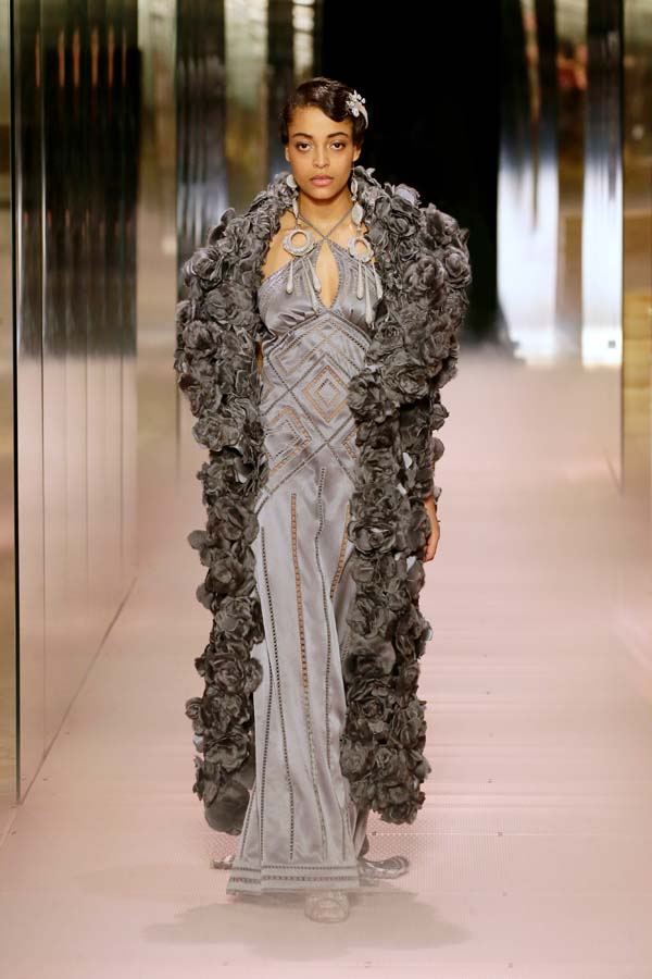 Fendi İlkbahar/Yaz Haute Couture koleksiyonu