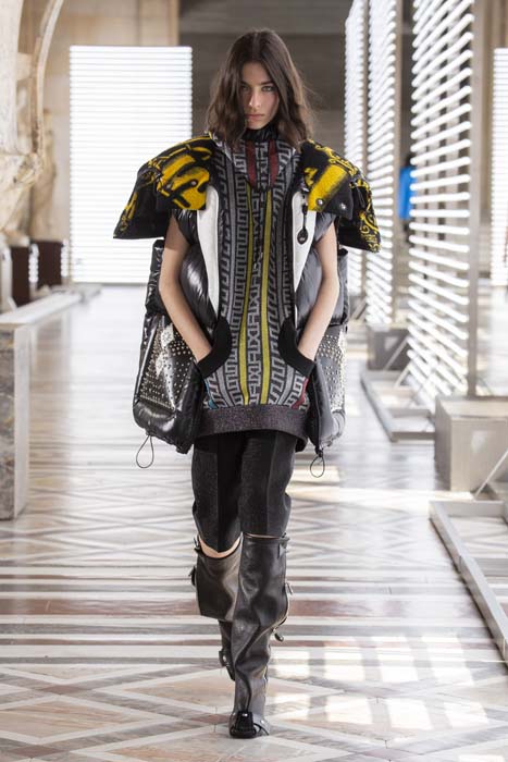 Louis Vuitton Sonbahar/Kış 2021 için Fornasetti ile Çalıştı