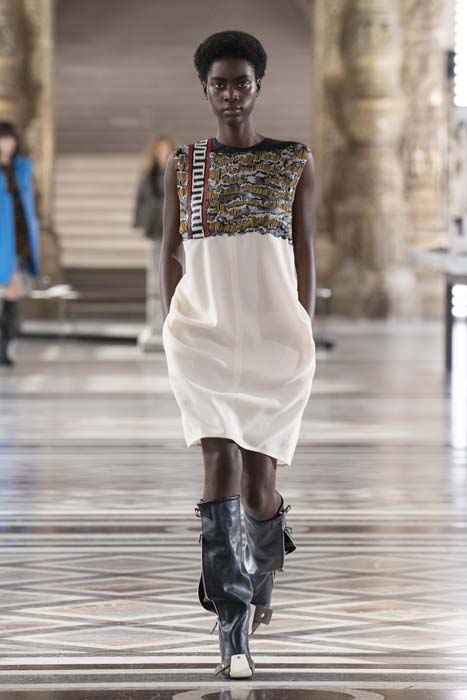 Louis Vuitton Sonbahar/Kış 2021 için Fornasetti ile Çalıştı