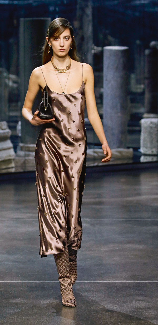 Yeni dönemin modası