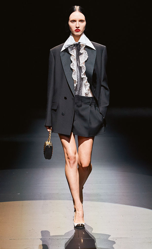 Yeni dönemin modası