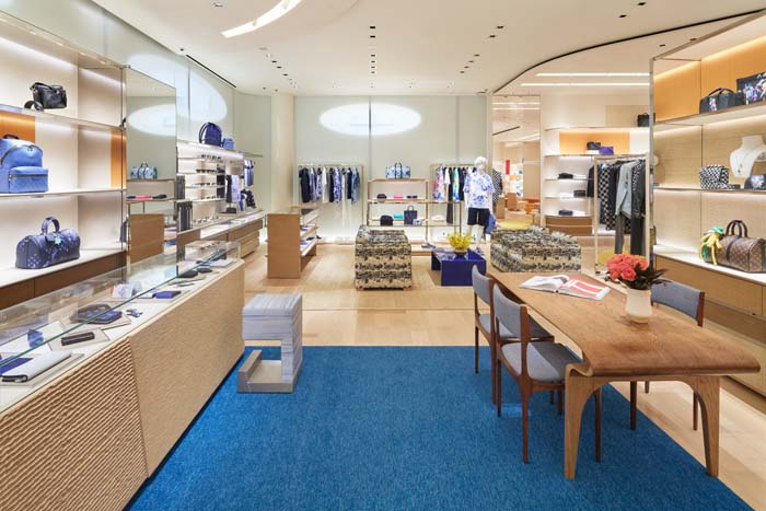 Louis Vuitton Ginza Namiki Mağazası Yenilendi