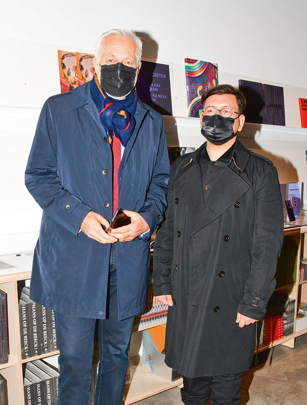 Refik Anadol'dan Uzay Sergisi