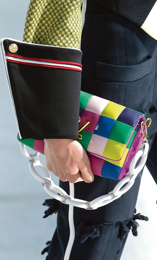 2022 modasına yolculuk