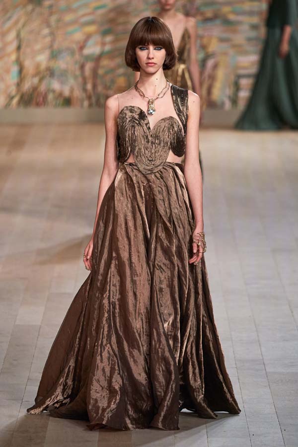 Dior Haute Couture Sonbahar-Kış 2021-2022 koleksiyonu
